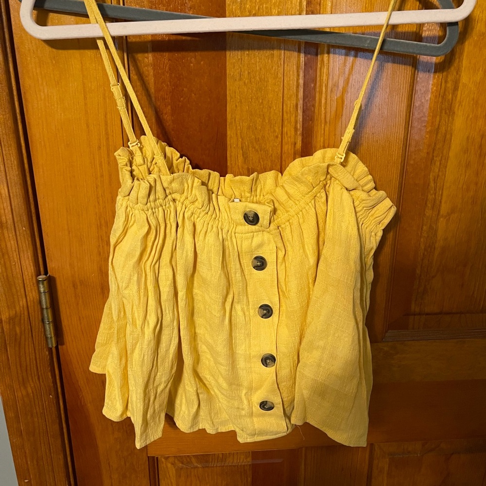 AE crop tank